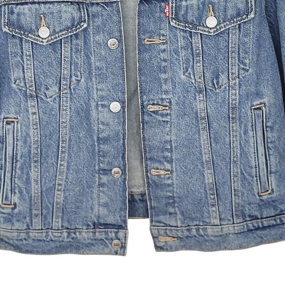 NEW Levi’s Ex-Boyfriend Trucker Medium Wash Denim Jacket Women's Size Med NWT - Picture 3 of 9